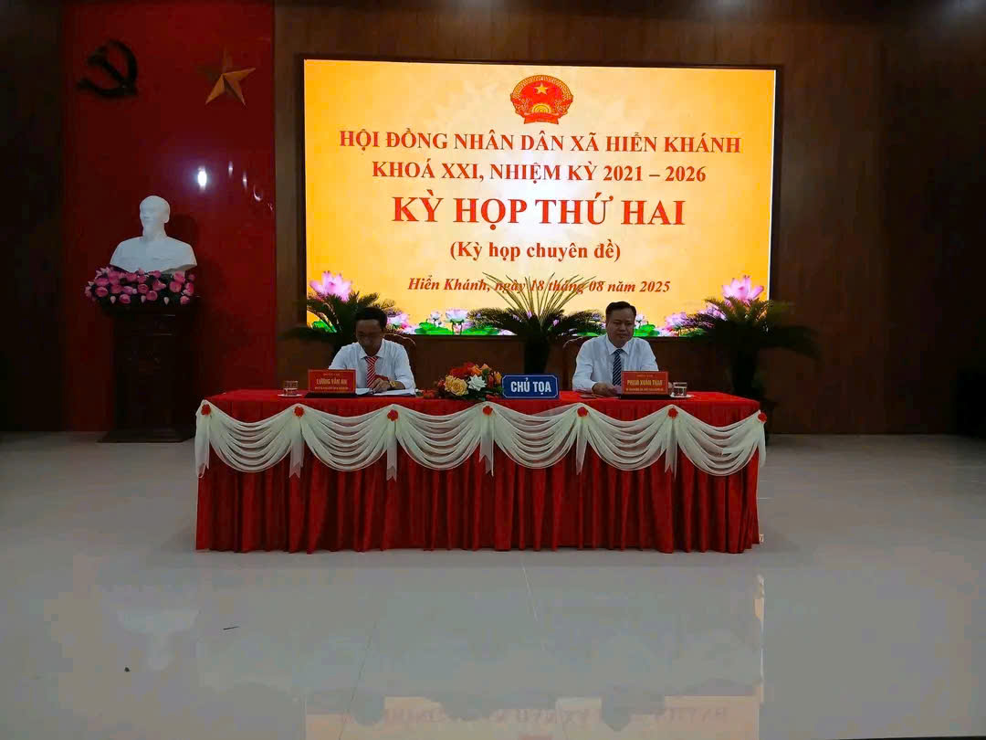 Hội đồng nhân dân xã Hiển Khánh tổ chức kỳ họp thứ 2 (kỳ họp chuyên đề) khóa XXI, nhiệm kỳ 2021 – 2026