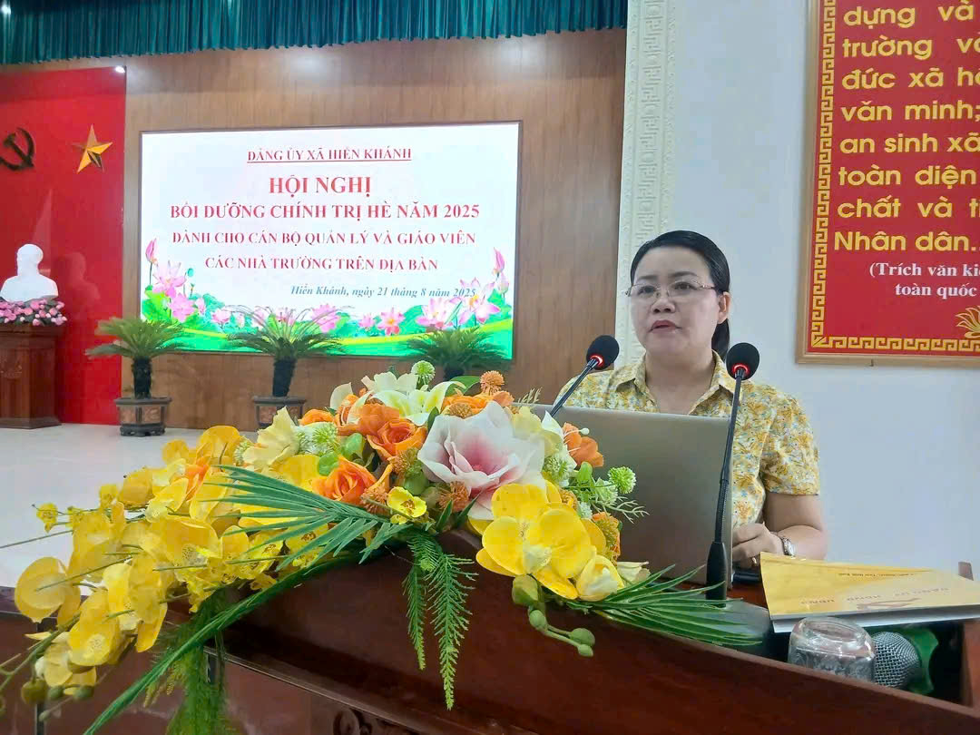 Hội nghị Bồi dưỡng chính trị hè năm 2025 tại xã Hiển Khánh